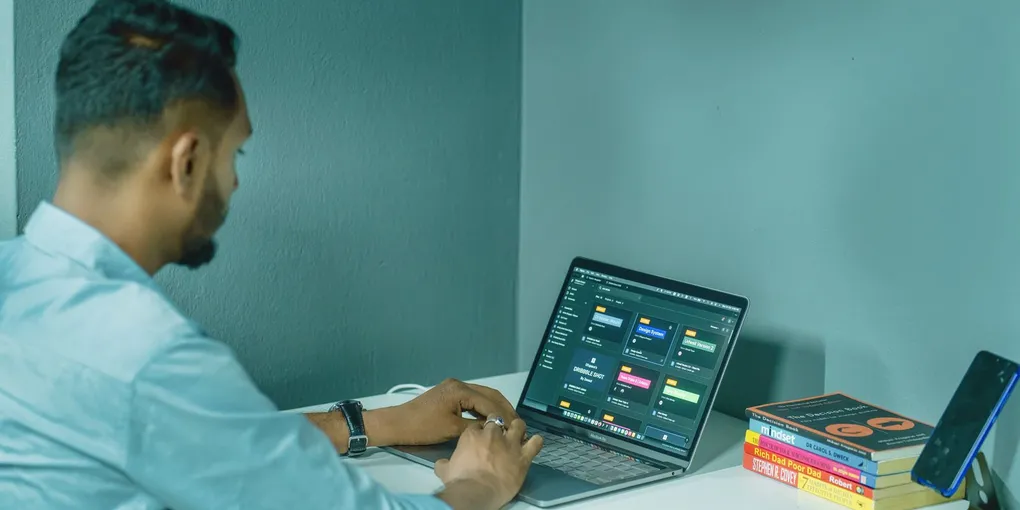 Calendly vs Acuity vs Foundslot: Which Booking Tool Is Right for Your Business?